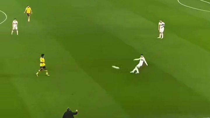 姆巴佩呆滞：说好的高光时刻呢？