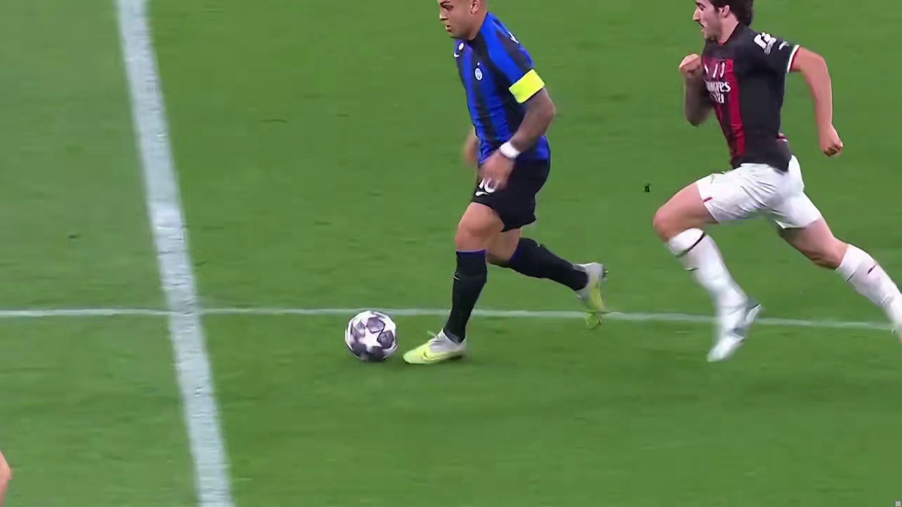 据说赛后接到了梅西的质问视频电话