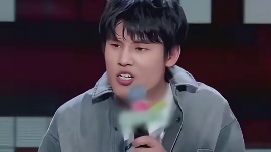 《是不是你长得人见人i》