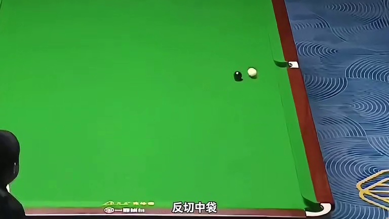 丁俊晖表演赛变态秀操作，极限爆杆刀片反切秀嗨全场！