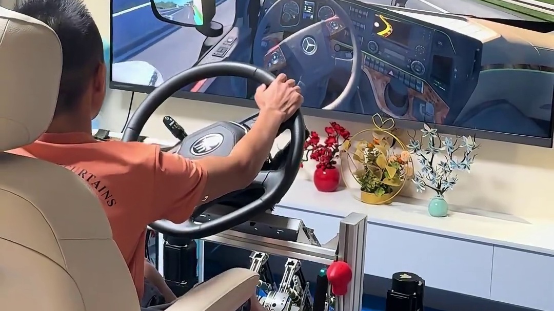 开大车的下了班可以玩玩这个游戏