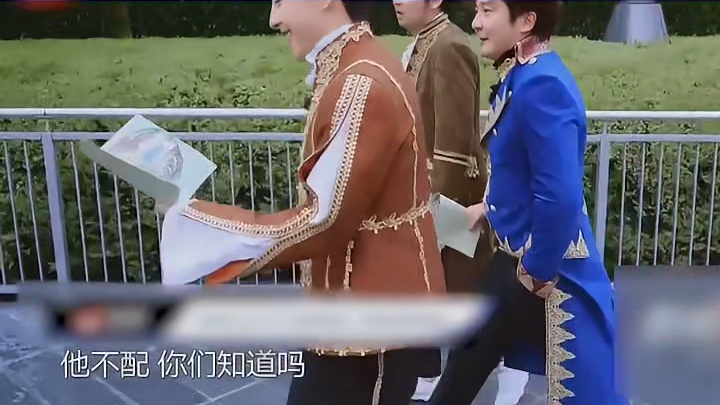 感觉雷佳音  毫无还手之力！