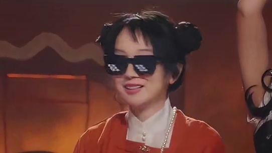 超级社恐的银狼CV hanser 居然能在台上又唱又跳！