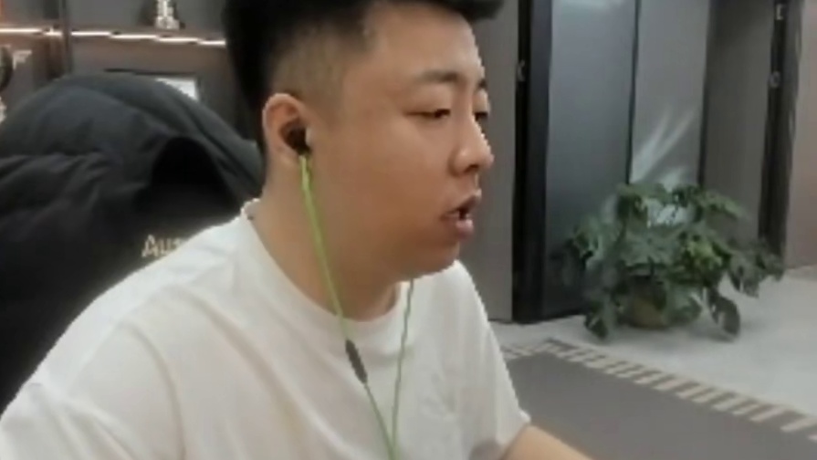 好人谁用幻神，真男人就得用大炮！