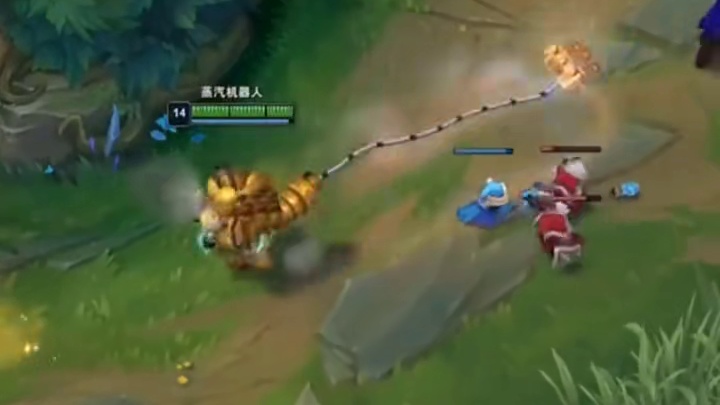 德玛：他…他把我举高高