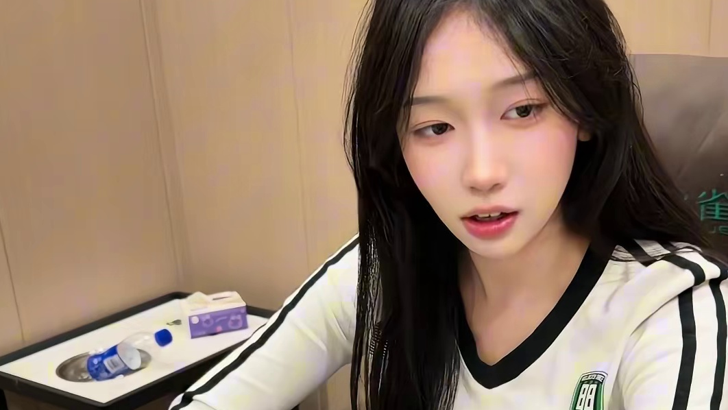 这个牌胡啥子都不能胡二万