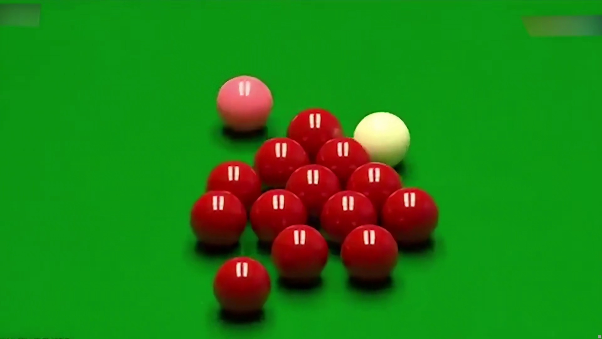 丁俊晖开球做简单斯诺克，色盲对手连续被罚32分，裁判不忍直视