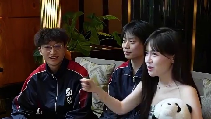 凤凰涅槃，其羽更丰，其鸣更清，其刃更锋，这一次，GZG的到来，不为重复故事