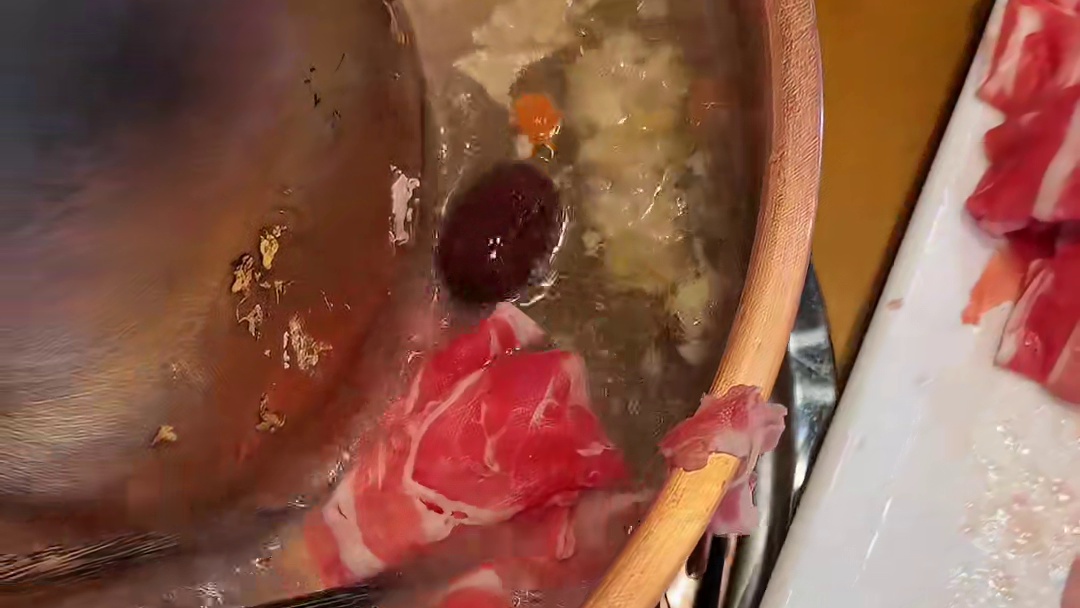 天冷了！该吃铜锅涮肉啦！