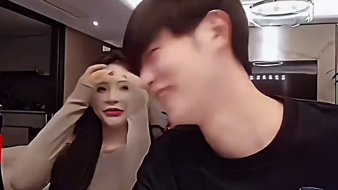 loveissoap自曝童锦程配不上她 顶级预言家 ​​​