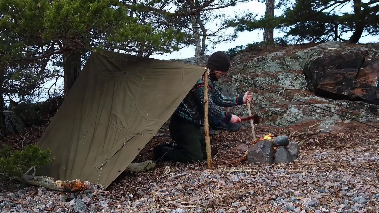 第1集：零下三十度的野外，男人仅凭简单的工具生活的三天