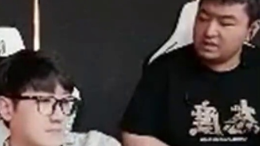 年轻人反应就是快，小将绿箭幻神一秒内连抽林烨失心，宋皇回看直言绿箭走瞬太夸张了