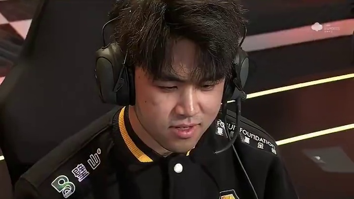 【2025S联赛年度总决赛】积分赛第五日组队道具赛第一场 狼队 vs RW 第八局：旧梦码头 小白龙