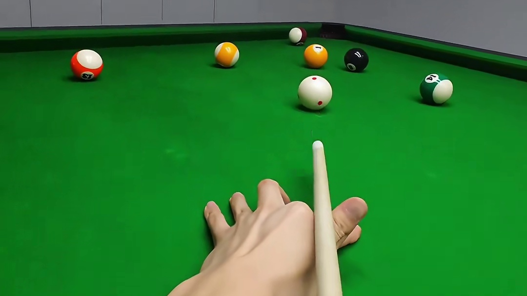 用什么杆法可以精准走位到黑八