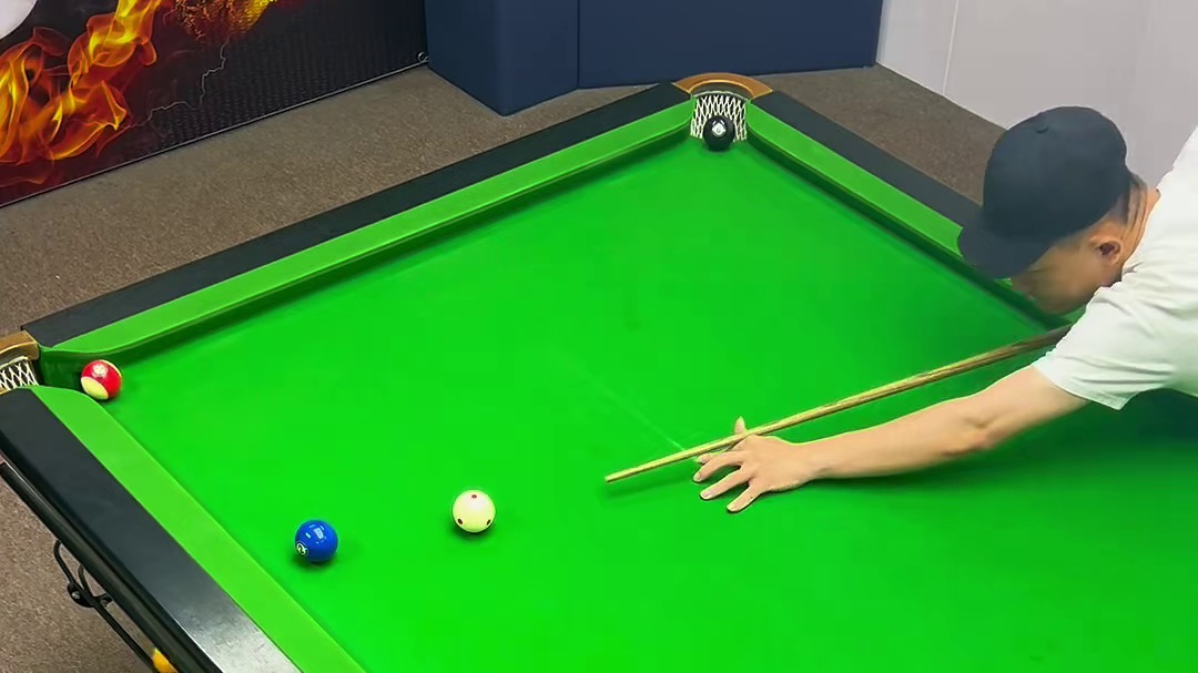 这球你清我？好兄弟哭晕在厕所.