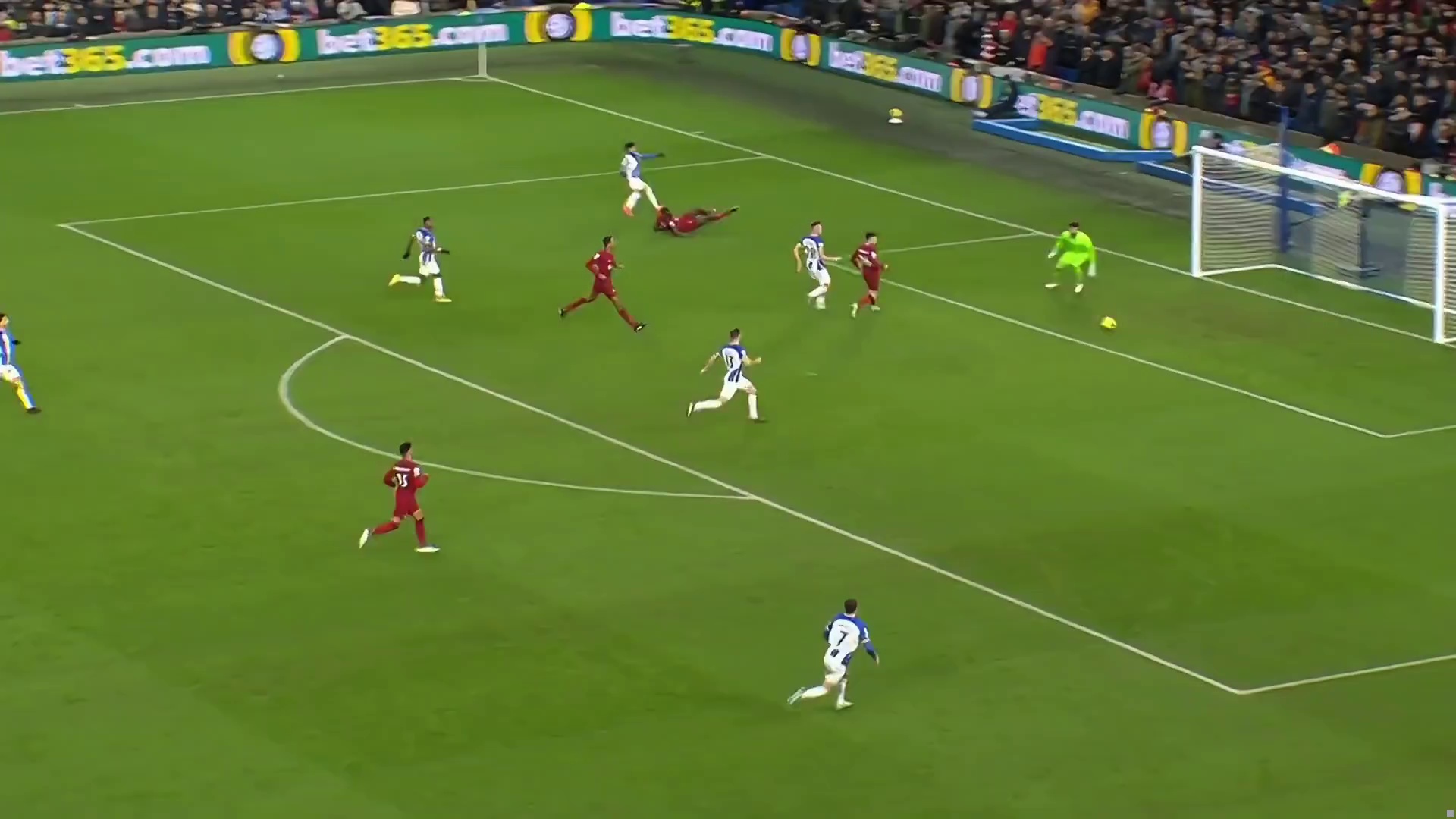 一人打爆利物浦右路，阿诺德又双叒叕被过成狗了