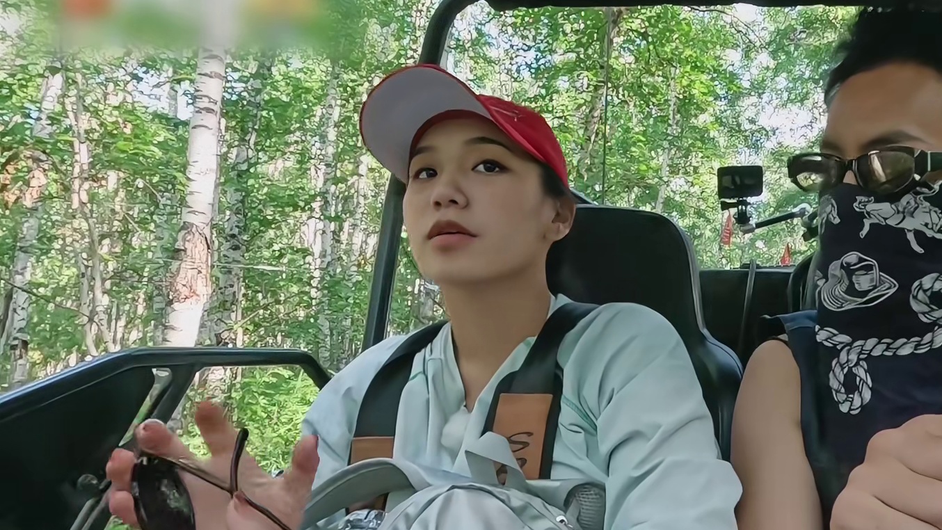 梁松爱妻人设彻底被拆穿了