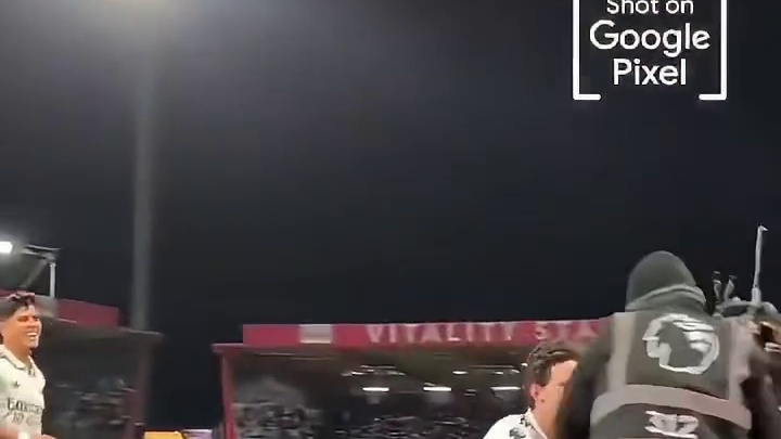 还记得小法离队那年，一起看的阿森纳～