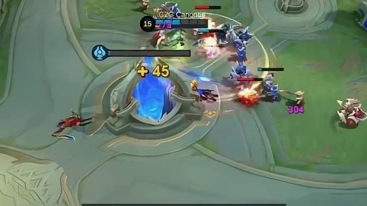 GZG高地50血基地接近翻盘，两只队伍为了最终的正赛名额打满BO5，拼尽最后一丝力气。恭喜Z1挺进M