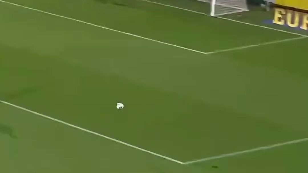 再快一点！再快一点！油门踩到底！#足球