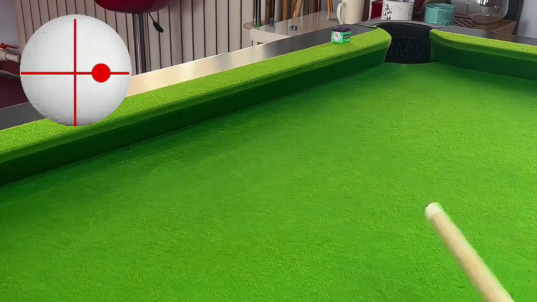 目标球贴近库边应该如何击打进球率高