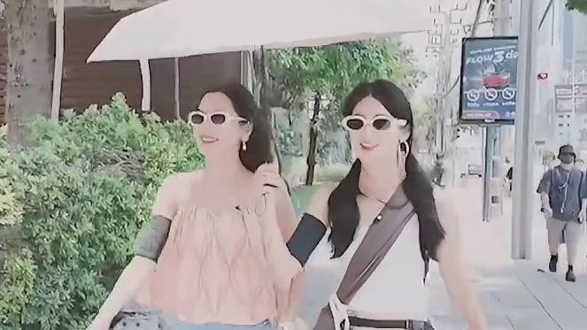 辛芷蕾和赵昭仪好像倒数第二给倒数第一讲题，一个敢说一个敢听