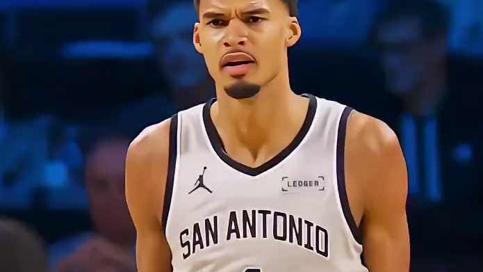 依旧外星人 文班亚马17中7拿到18分6篮板2盖帽 马刺113比124不敌尼克斯无缘冠军