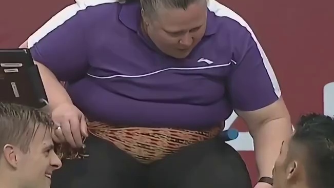 裁判以为自己听错了，明明已经把分判给了林丹，他却要挑战界内