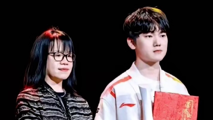 伟大无需多言！哥哥和他的俱乐部积极投身公益事业里！这样的Jackeylove谁不爱！