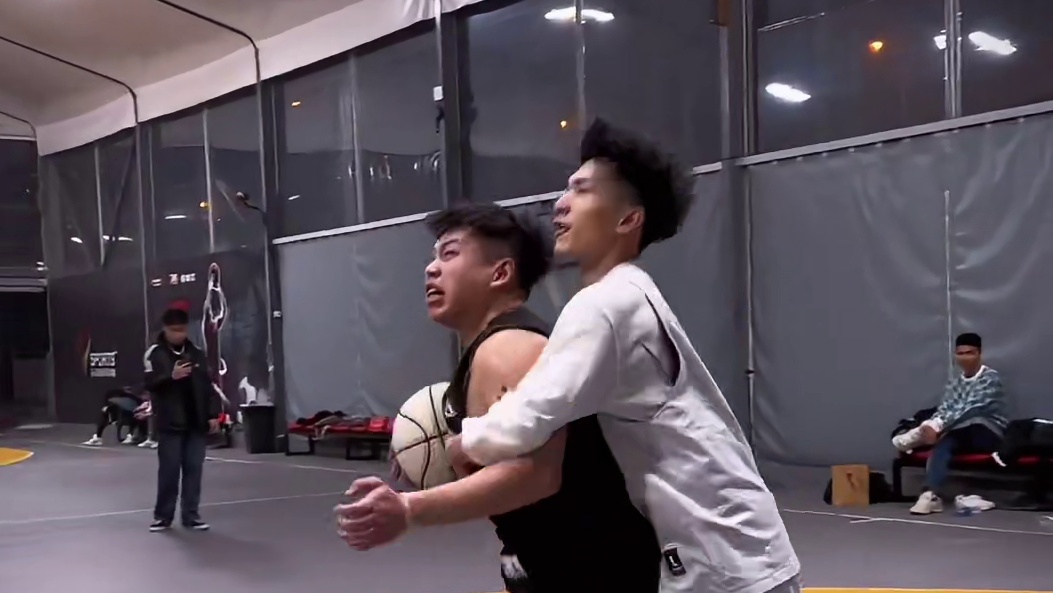 球场上下的区别