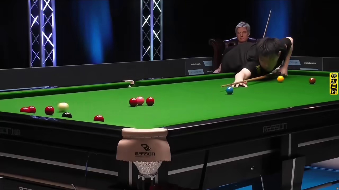 最新比赛，赵心童对战罗伯逊，超乱局上手打出清台破百，这也太强悍了！