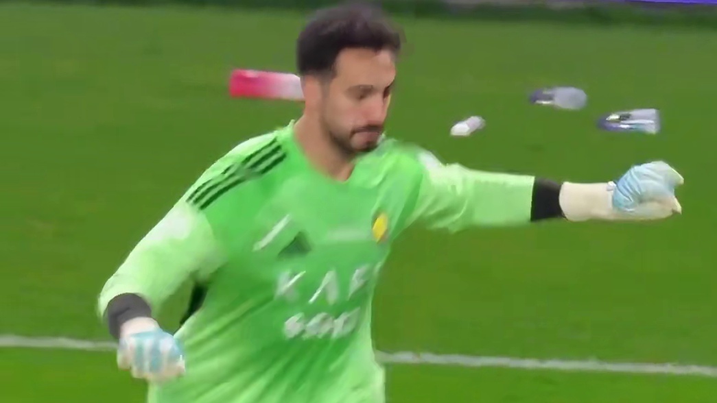 到底什么让C罗和教练都无语