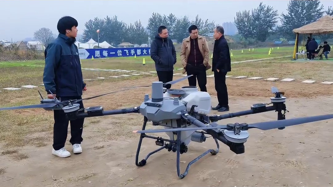 想当无人机飞手，就来大成航空