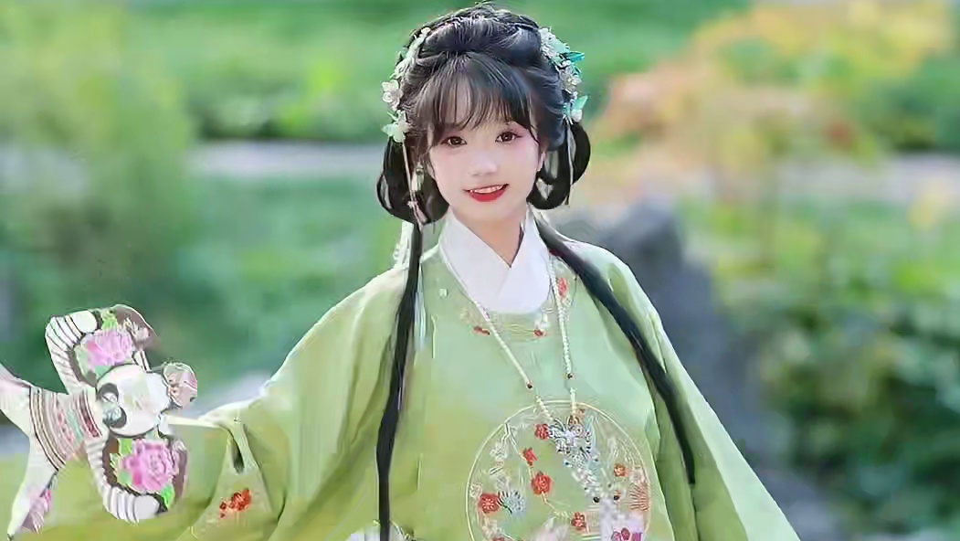 牵手走过的街，都成了风景