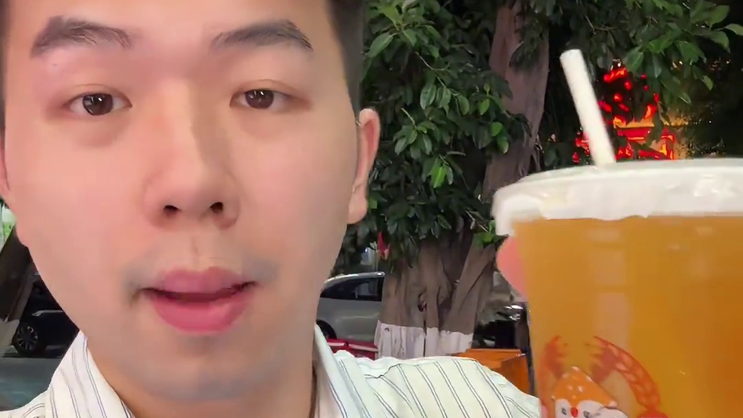 真的要和小伙伴来喝福鹿家长安的荔枝小麦！！