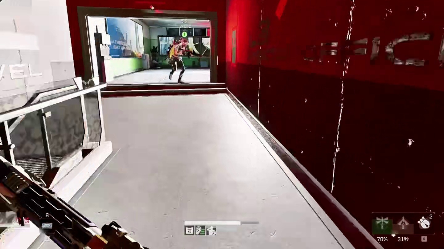 主教练正在热身