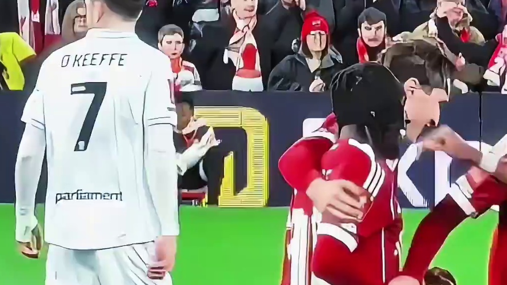 队内氛围越来越好，利物浦球员给进球功臣弗林蓬庆祝