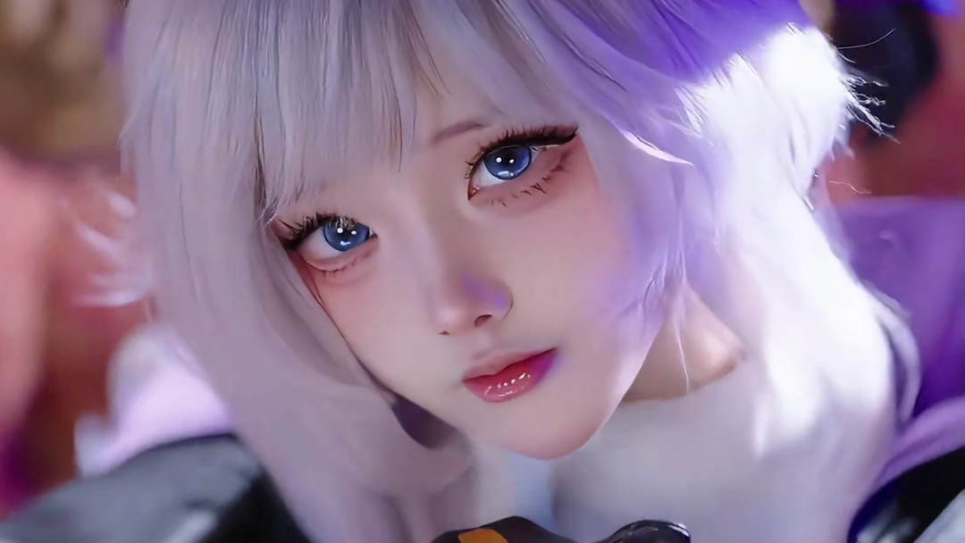 超级侦探 认真办案