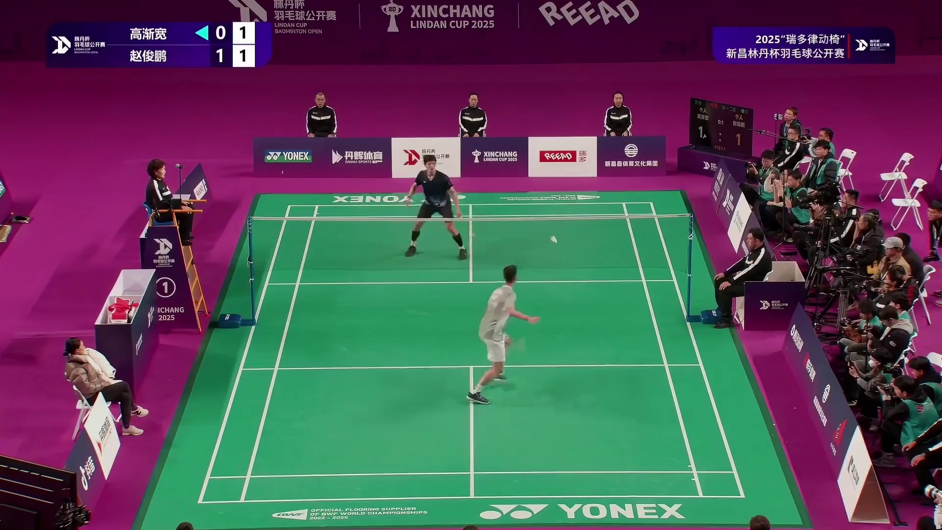 当顶尖大学生遇到了世界级选手能碰撞出怎样的火花？