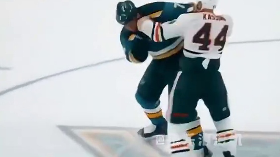 太火爆了朋友们！我哪里见过这种比赛场面呀！