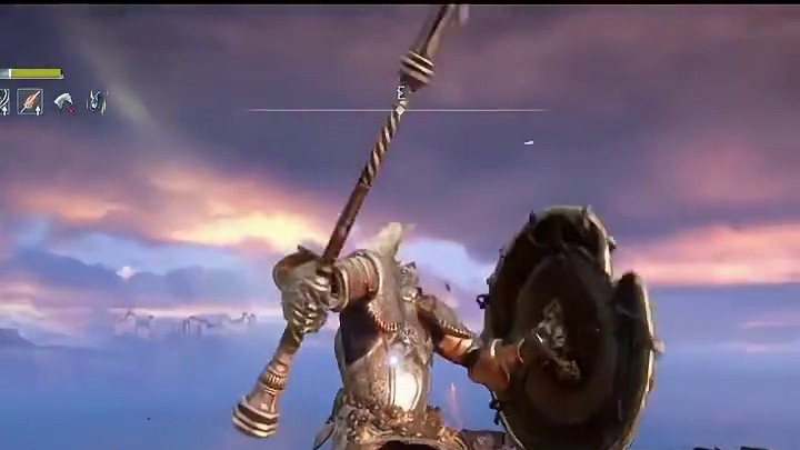 对付盔甲金光闪闪的家伙就得用大锤砸