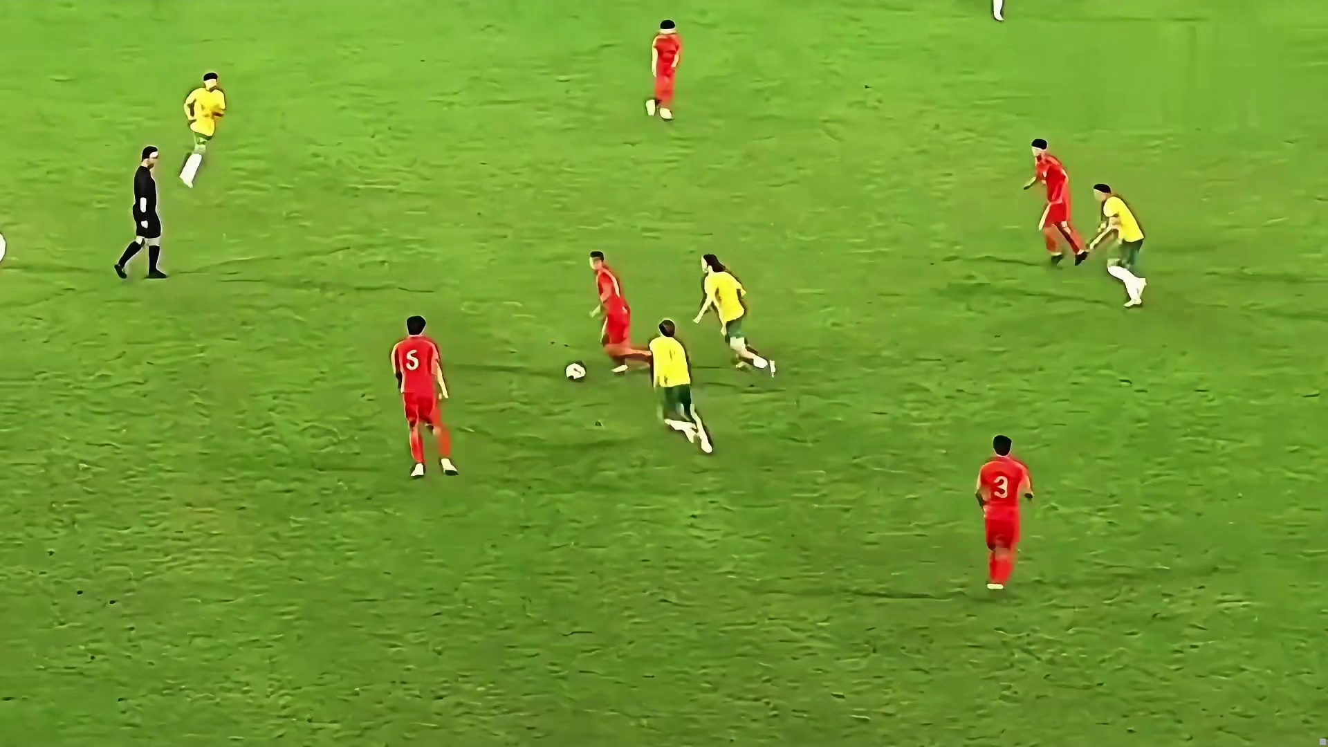 19岁的依木兰是近些年最好的后腰，未来前途