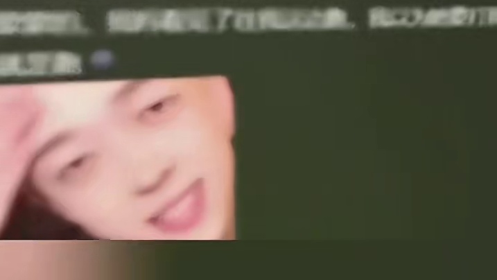 不瞒各位，我的左手食指上真的有个疤