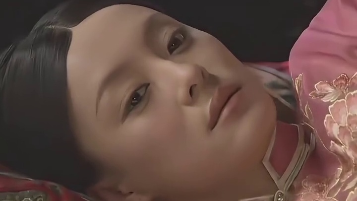 最诡异的一幕