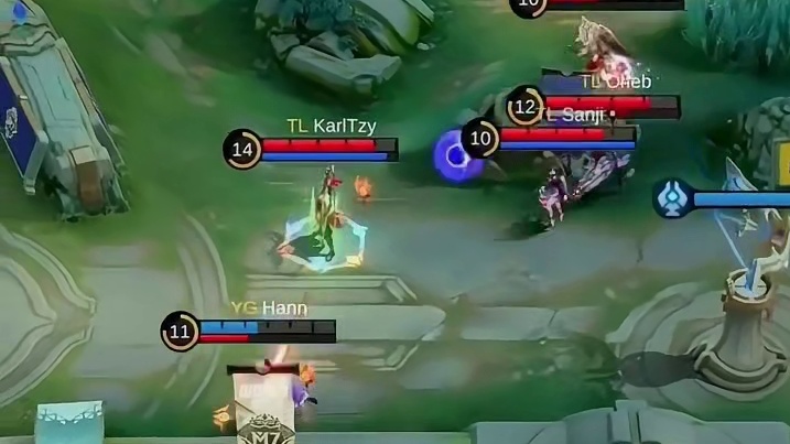 Sanford上演“不死金身”，YG集火鬼隆隆反被团灭