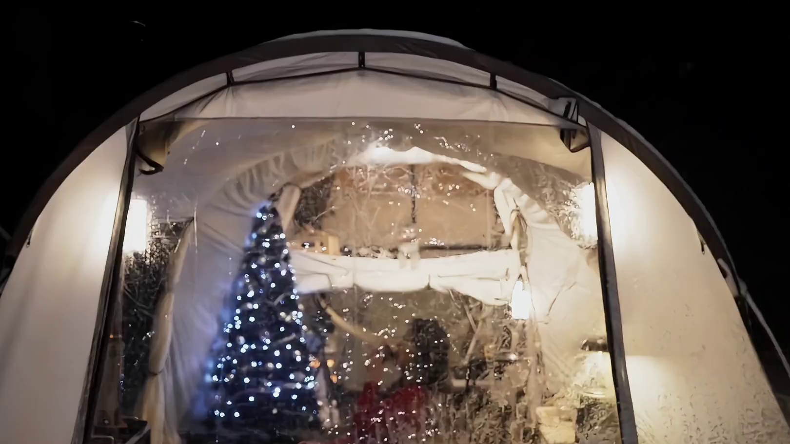 第2集：暴雪天山中露营，搭建车帐篷营地，独自野外享受户外生活