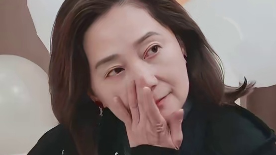 妈妈也曾风华正茂也有属于自己的光芒