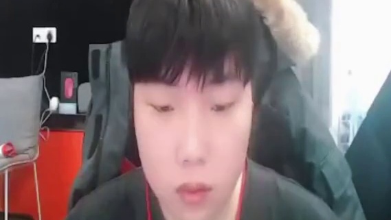 AG责任之神doo个人竞技胜利广场狙击乱瞬实况，简直太精彩了视觉盛宴