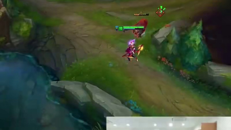 脚神回忆uzi直播骂网管事件！当时我就坐后面！网络是真卡！