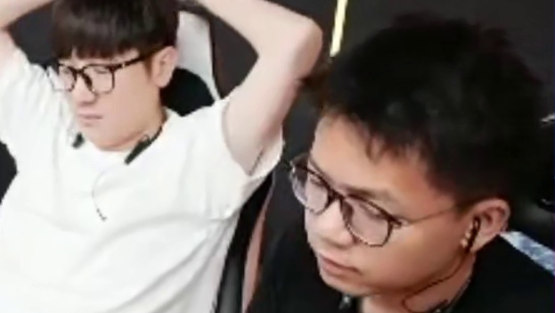 白老板目前对联盟队伍实力排名 认为AG是独一档的存在，白鲨竟在第三梯队，你们觉得呢。#AG与XR再度